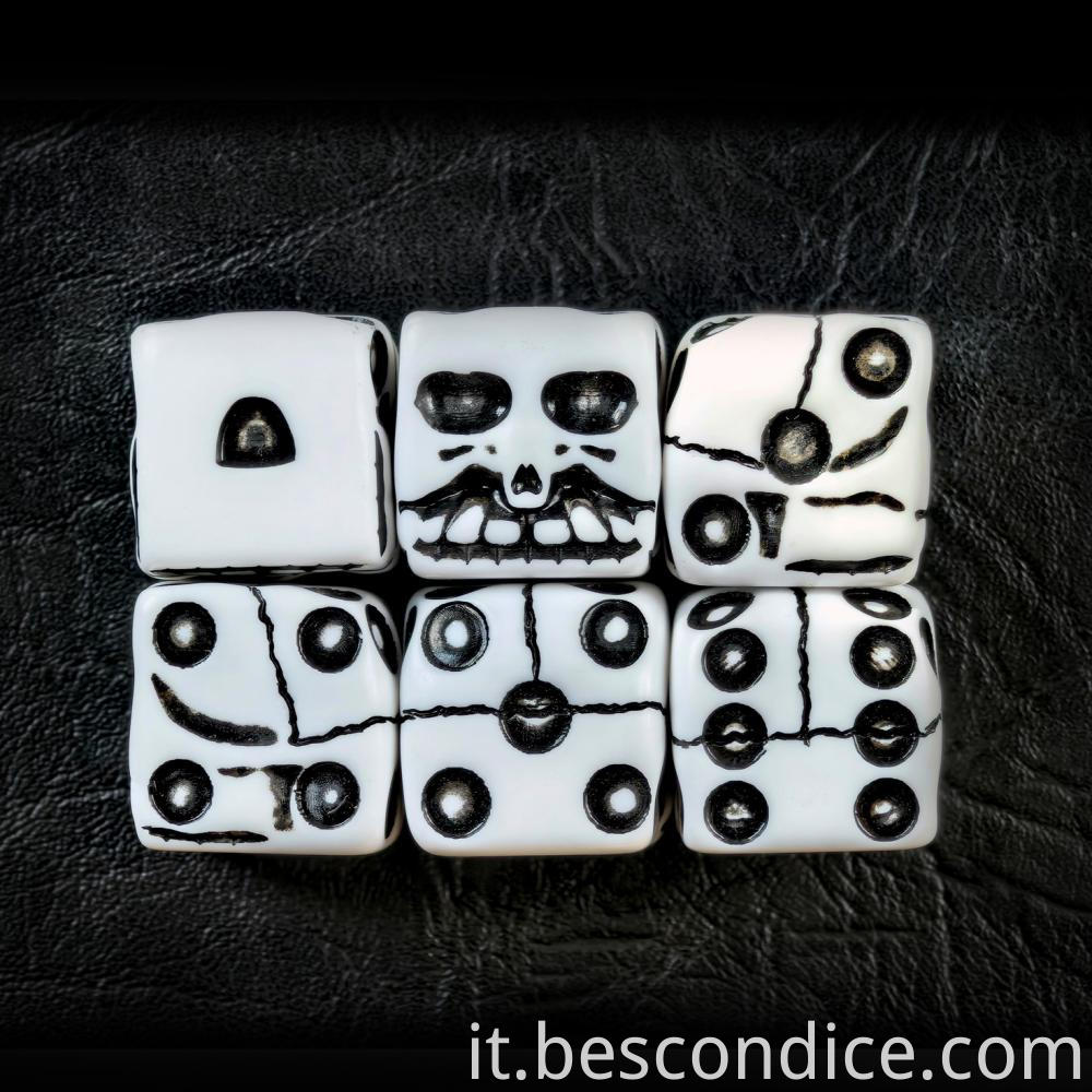 Novelty Skull Dice 2